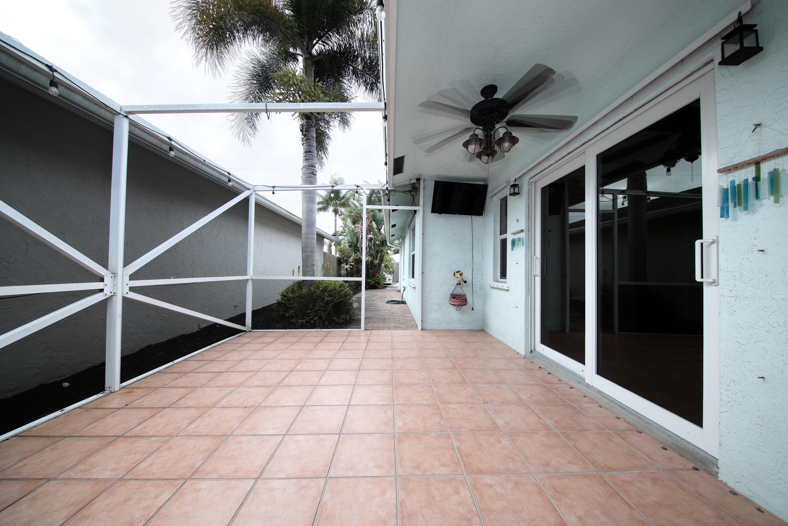 141 East Riverside Drive, Unit 40 Jupiter, FL 33469 - Photo 20 of 27 Open Patio