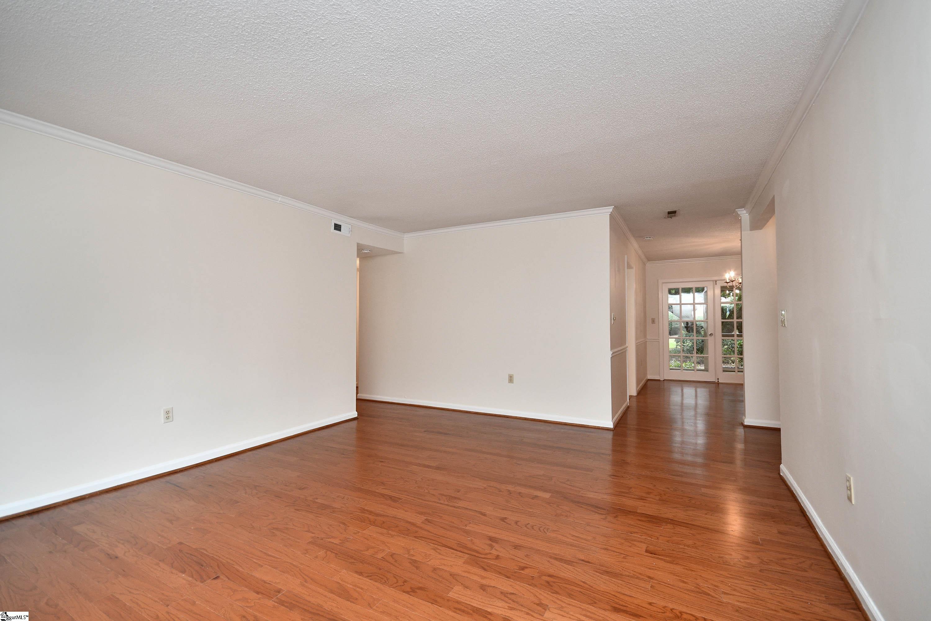 925 Cleveland Street, Unit 225 Greenville, SC 29601 - Photo 24 of 39