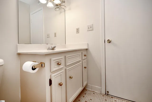 $269,000 | 925 Cleveland Street, Unit 225, Greenville, SC 29601