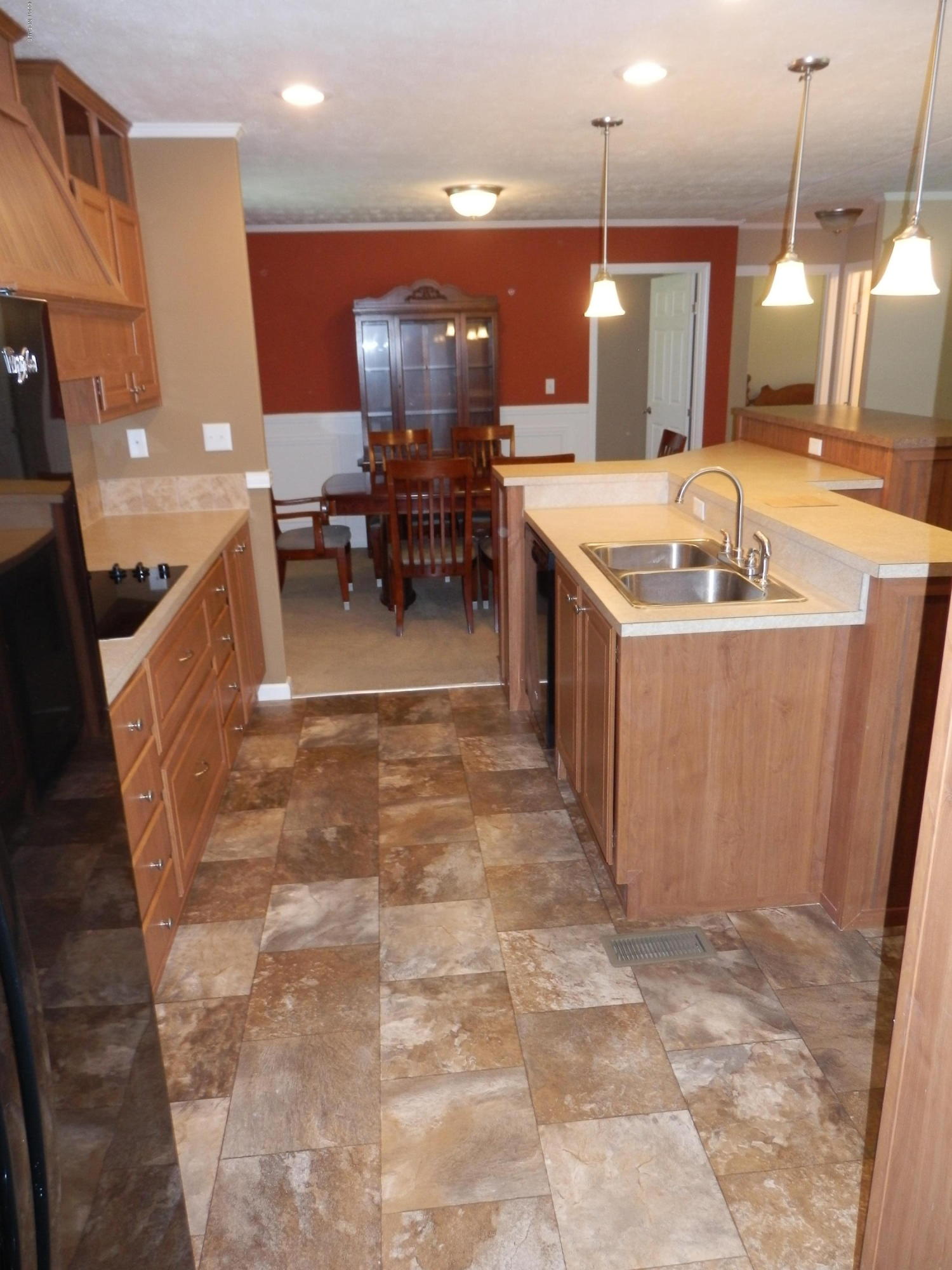 402 Glory Road Beaufort, NC 28516 - Photo 8 of 21 P6084075