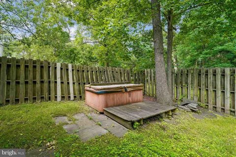 $799,999 | 16 Maple Avenue, Washington Grove, MD 20880