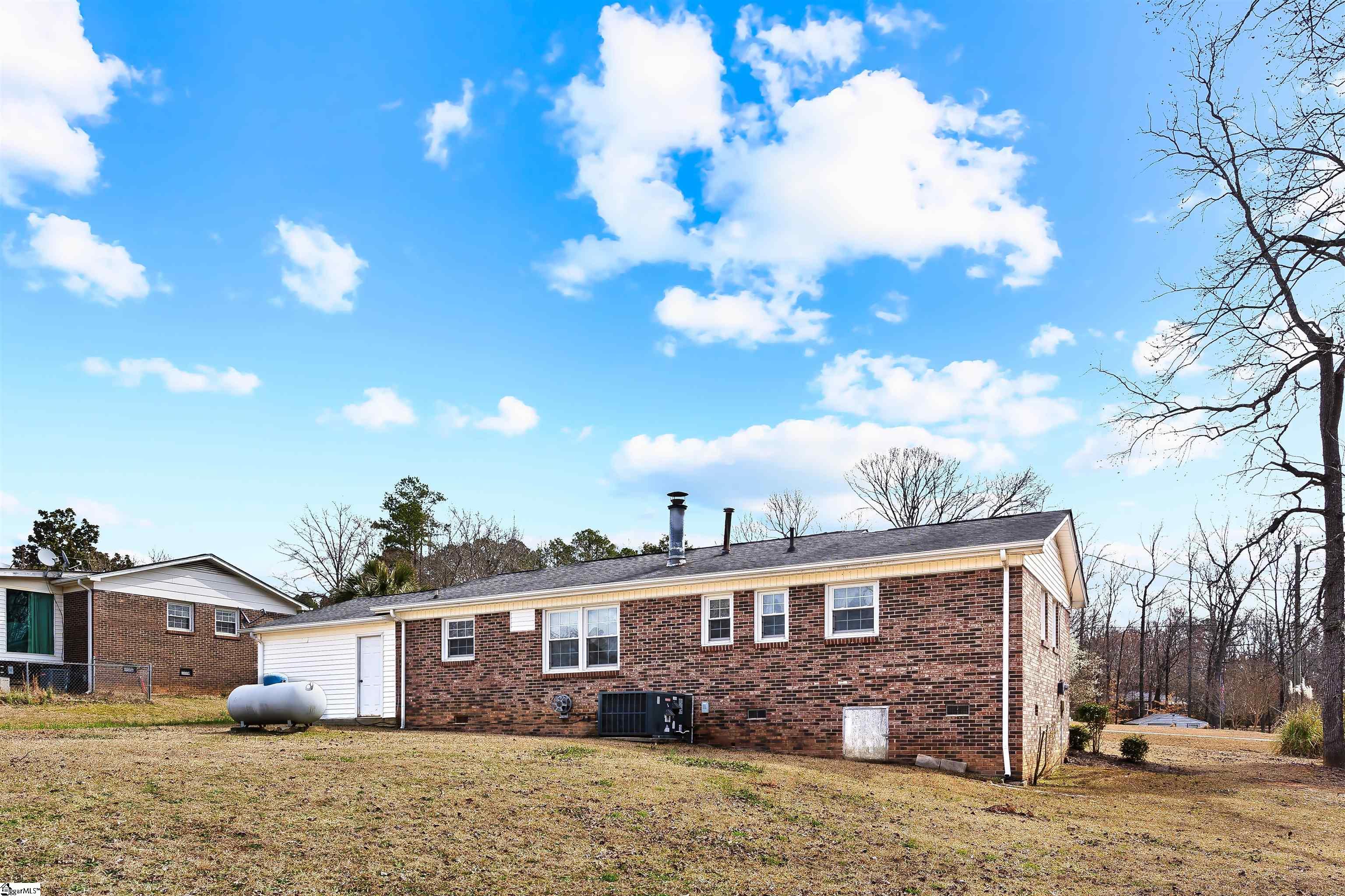 115 State Rd S-44-313 Union, SC 29379 - Photo 4 of 21