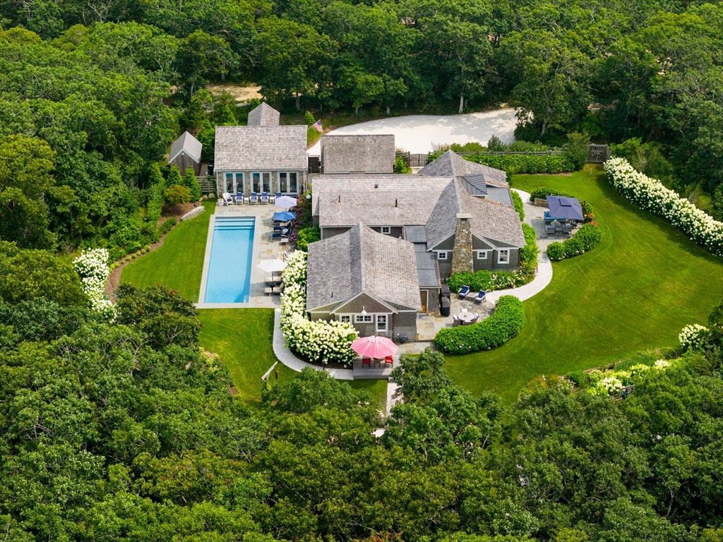 149 Litchfield Road Edgartown, MA 02539 - Photo 1 of 41 Gallery Image 1