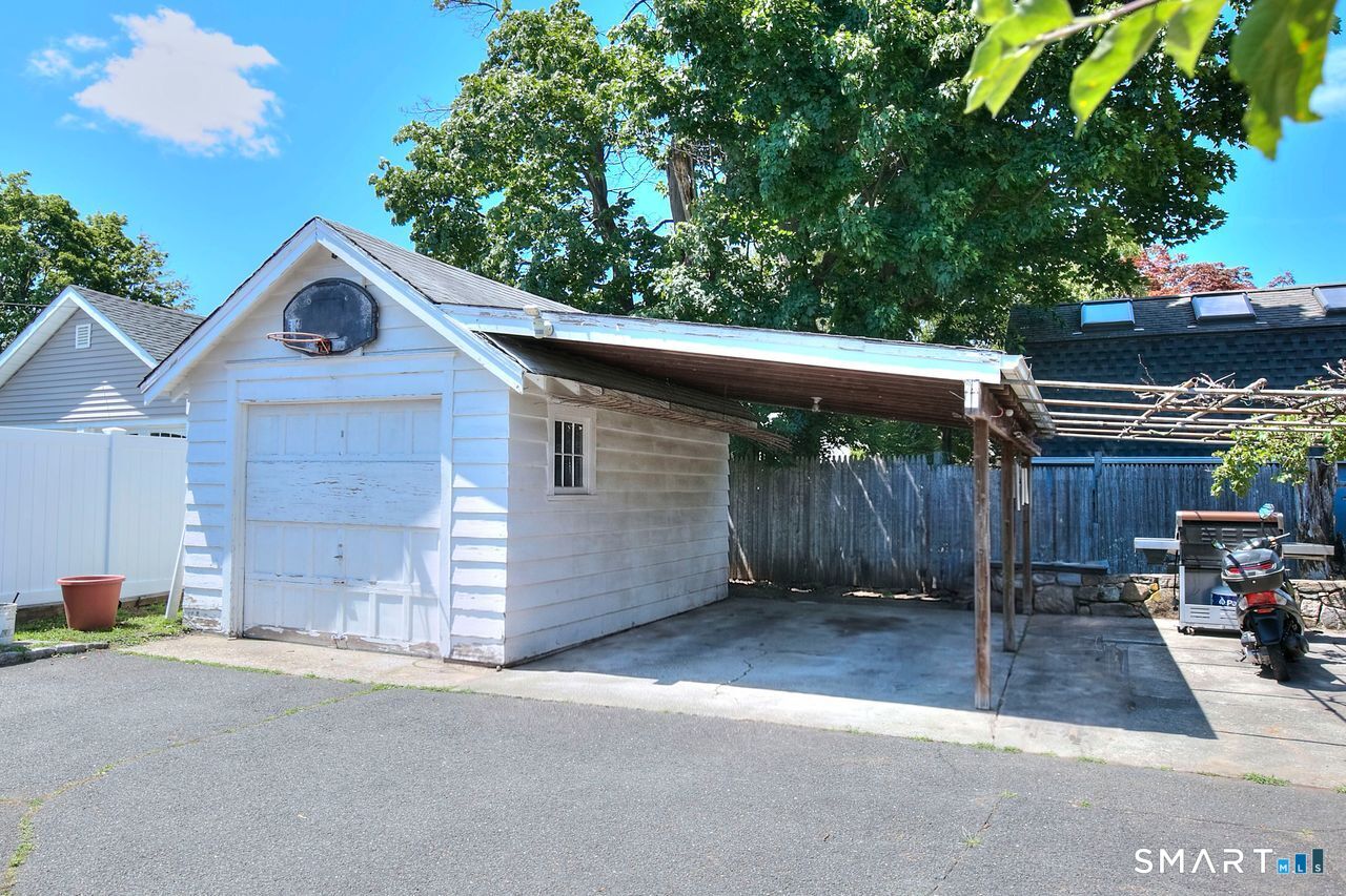 47 2nd Street Norwalk, CT 06855 - Photo 20 of 27 Gallery Image 20