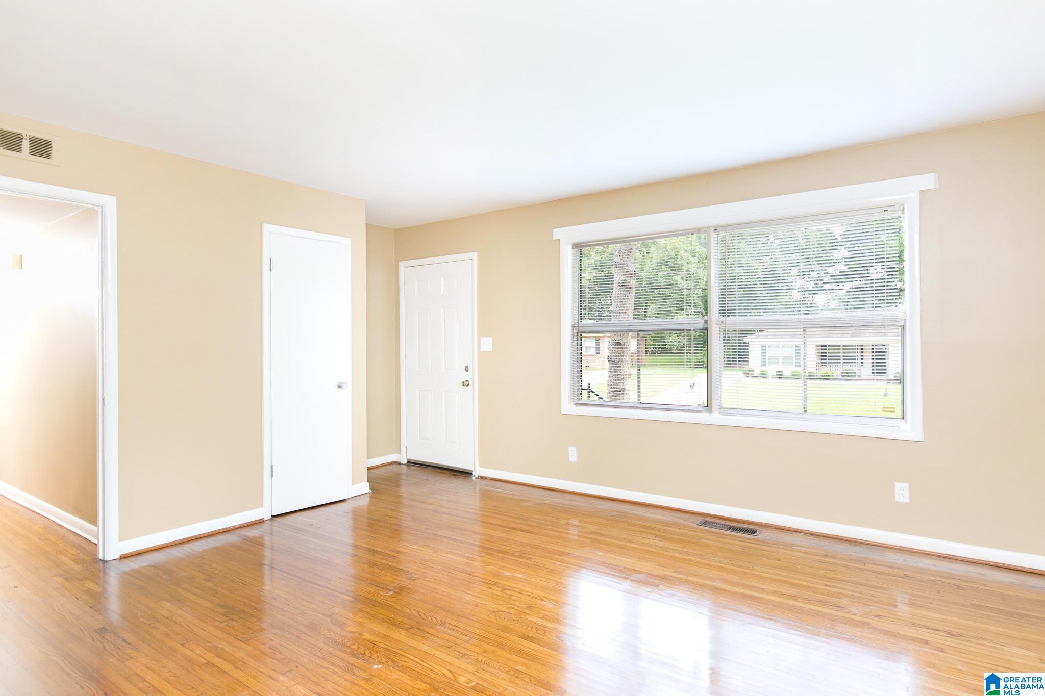 412 Wedgeworth Road Birmingham, AL 35215 - Photo 6 of 13
