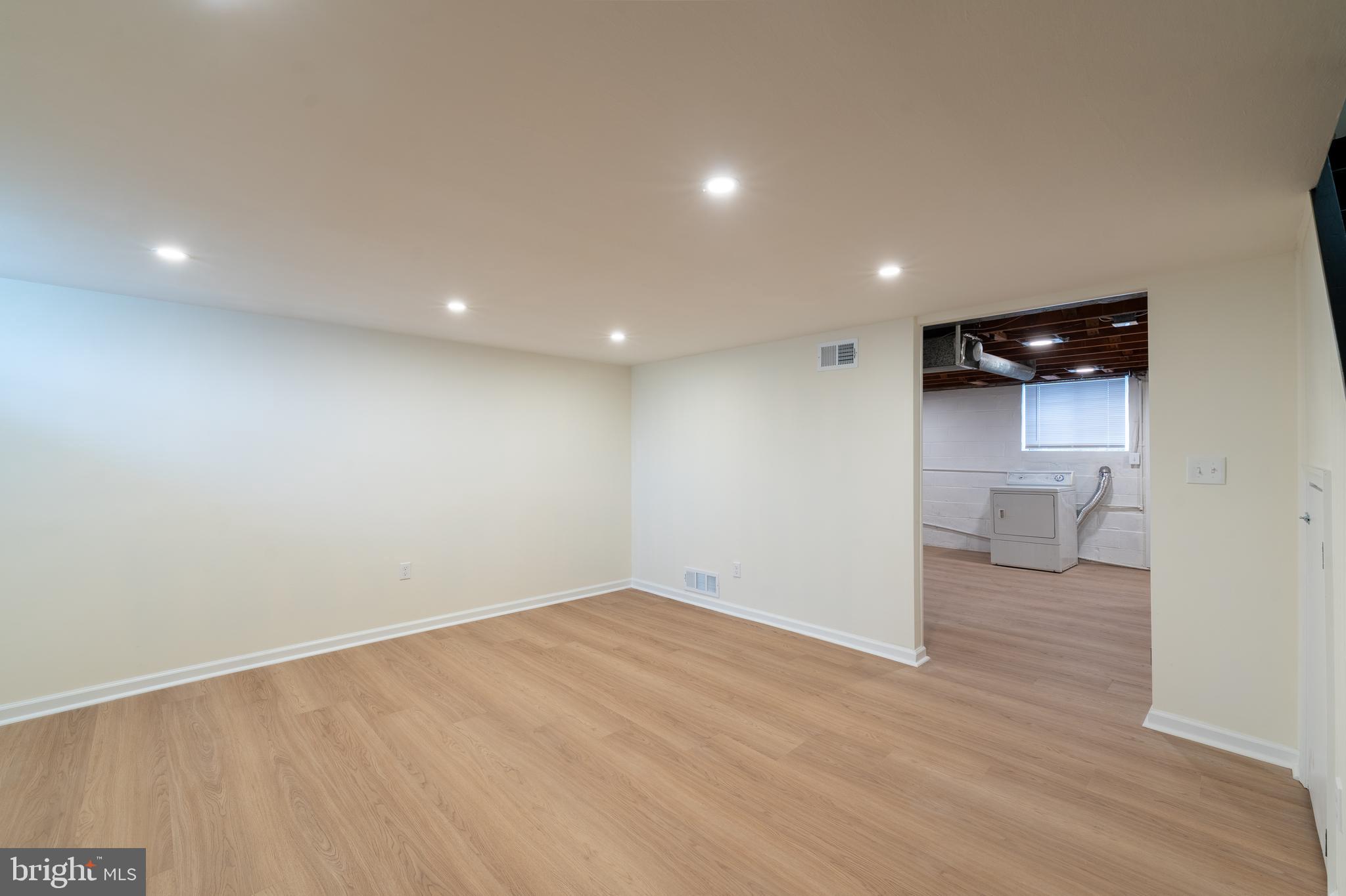 5910 Laclede Road Baltimore, MD 21206 - Photo 27 of 38 Finished Basement