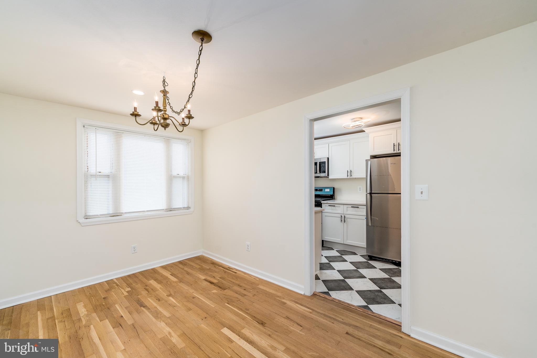 5910 Laclede Road Baltimore, MD 21206 - Photo 7 of 38 Dining Room