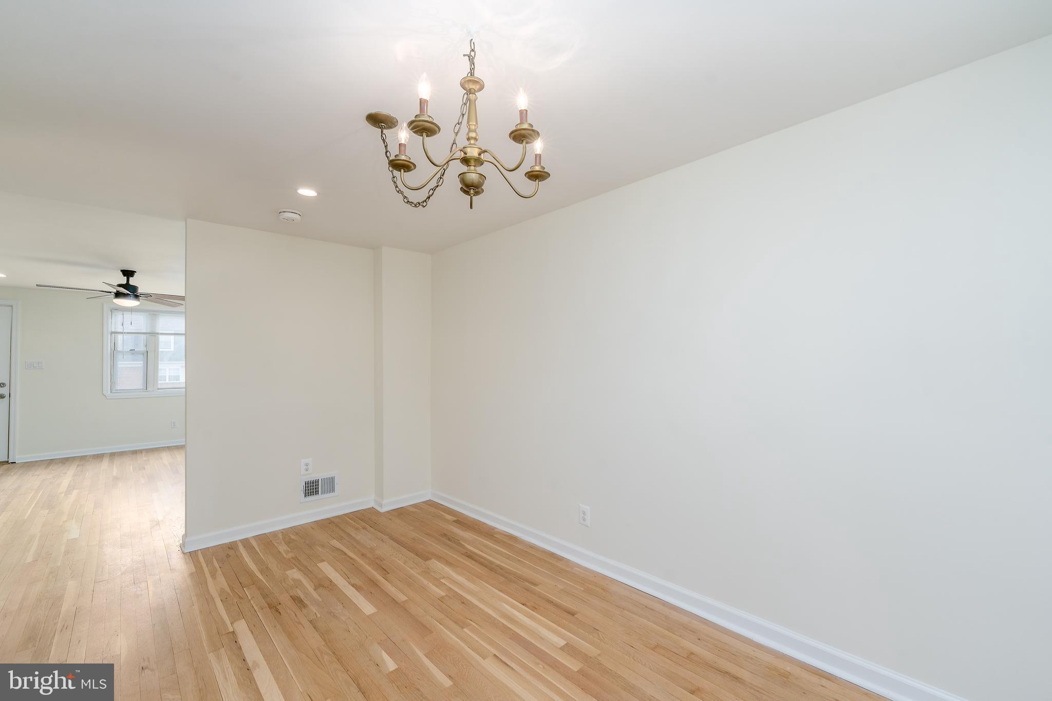 5910 Laclede Road Baltimore, MD 21206 - Photo 8 of 38 Dining Room