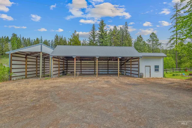 $899,000 | 716 3 Bear Creek Road, Kendrick, ID 83537