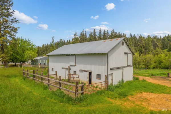 $899,000 | 716 3 Bear Creek Road, Kendrick, ID 83537