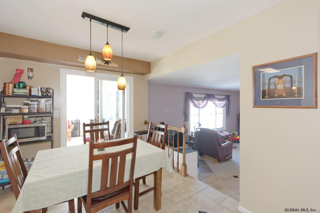 28 Robin Lane Rensselaer, NY 12144 - Photo 12 of 35 Photo 12