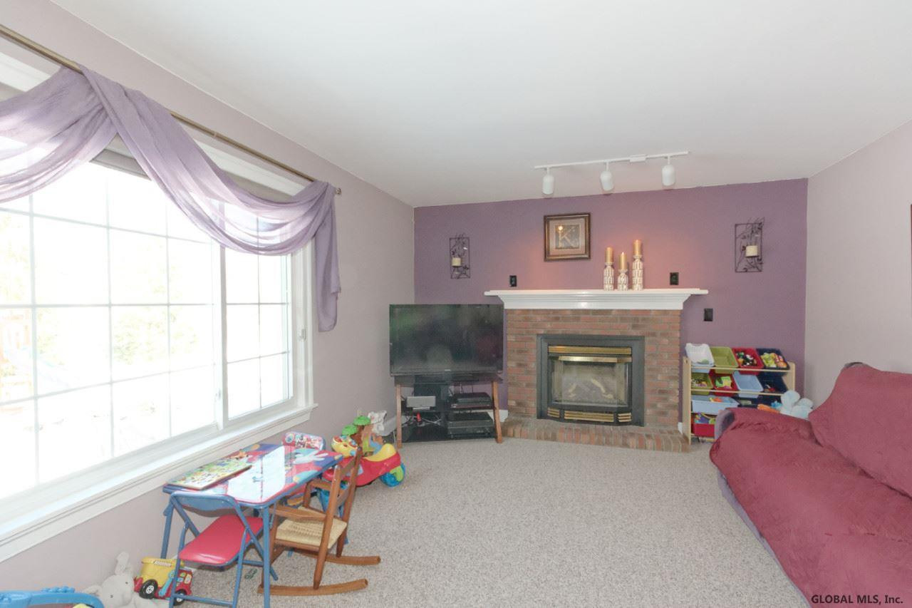 28 Robin Lane Rensselaer, NY 12144 - Photo 16 of 35 Photo 16
