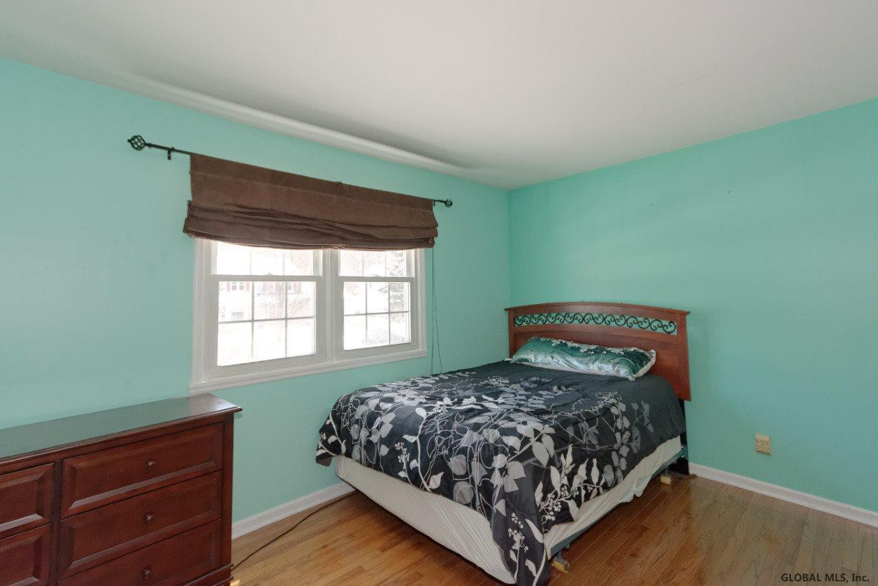 28 Robin Lane Rensselaer, NY 12144 - Photo 23 of 35 Photo 23