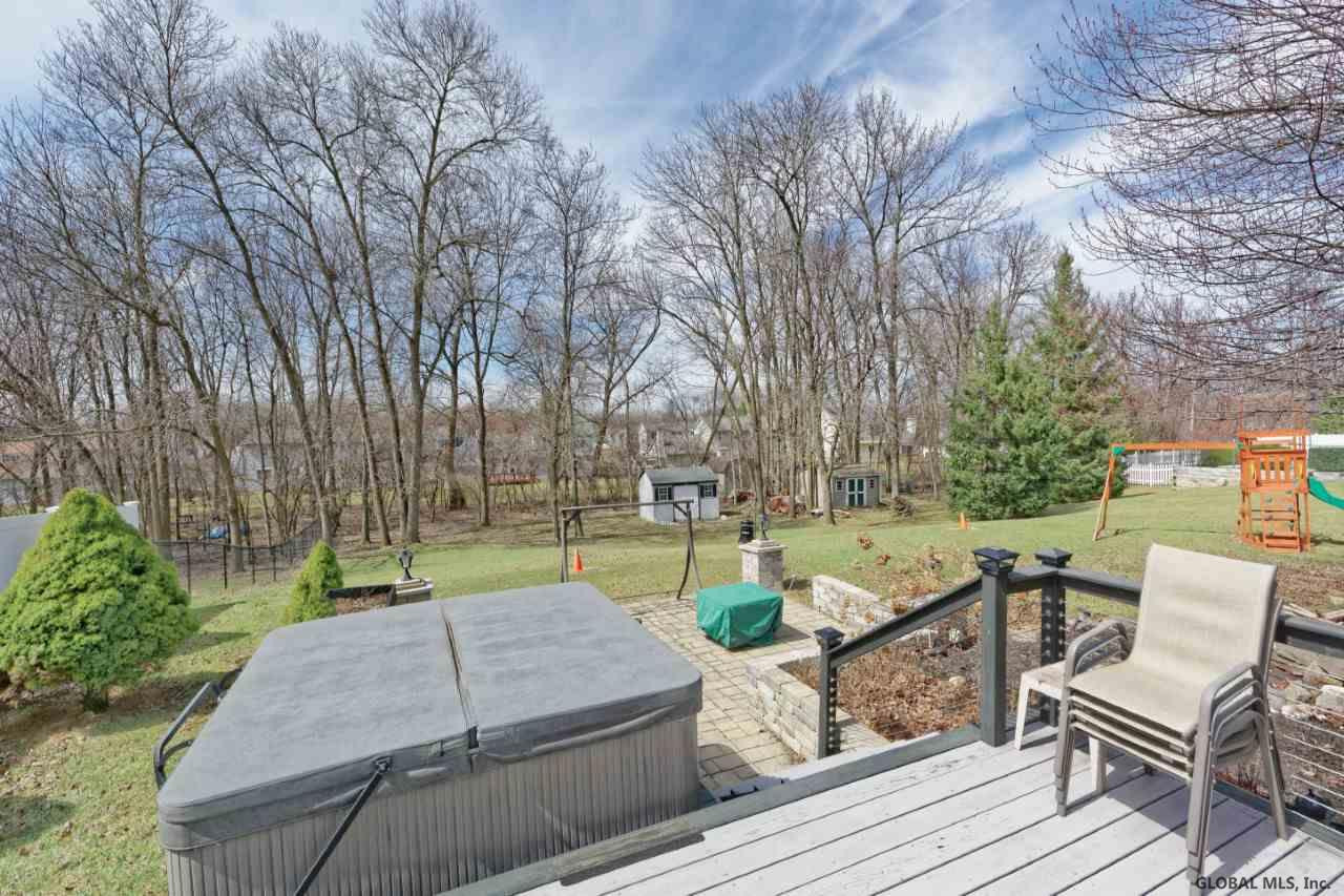 28 Robin Lane Rensselaer, NY 12144 - Photo 29 of 35 Photo 29