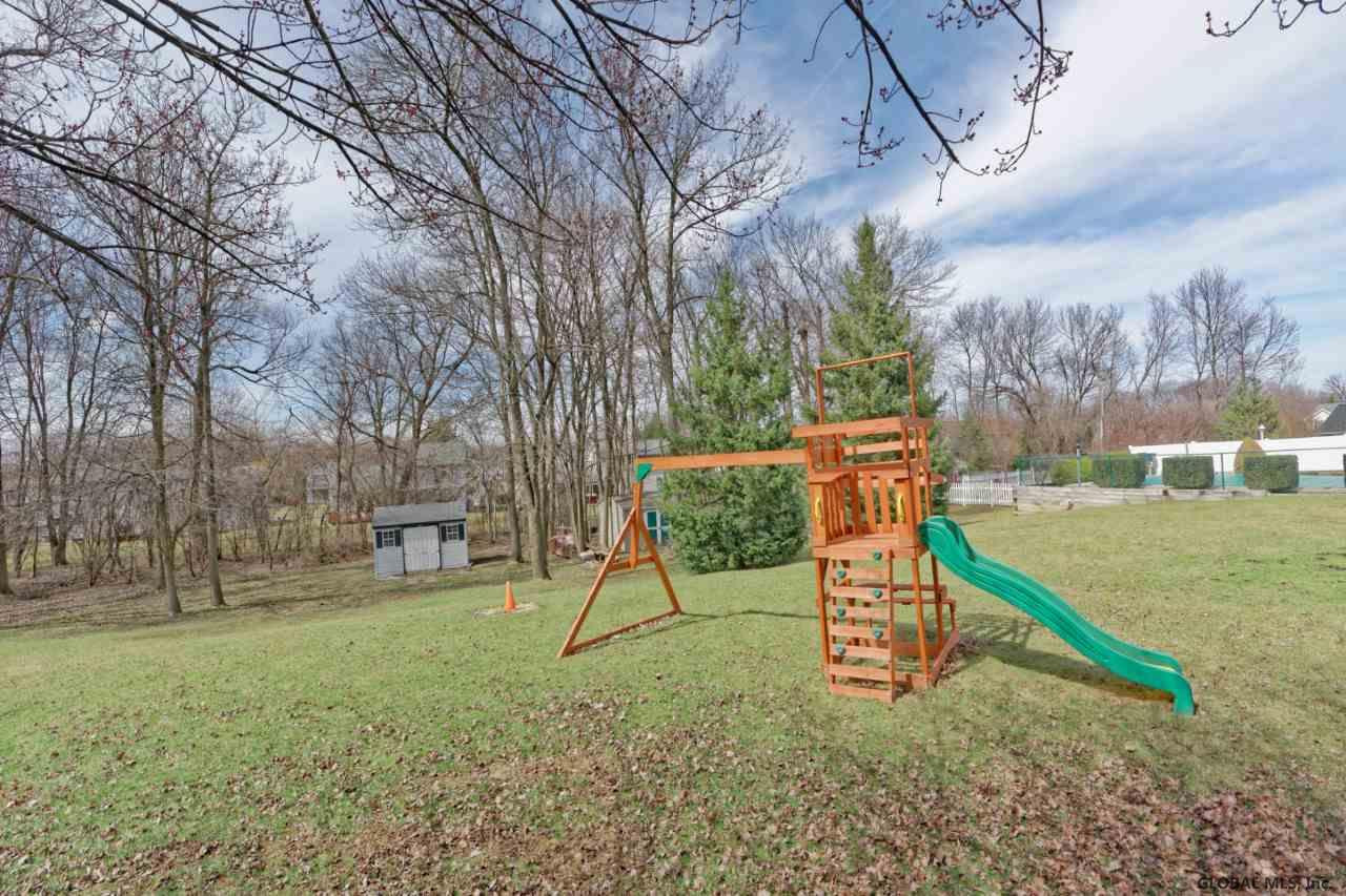28 Robin Lane Rensselaer, NY 12144 - Photo 32 of 35 Photo 32