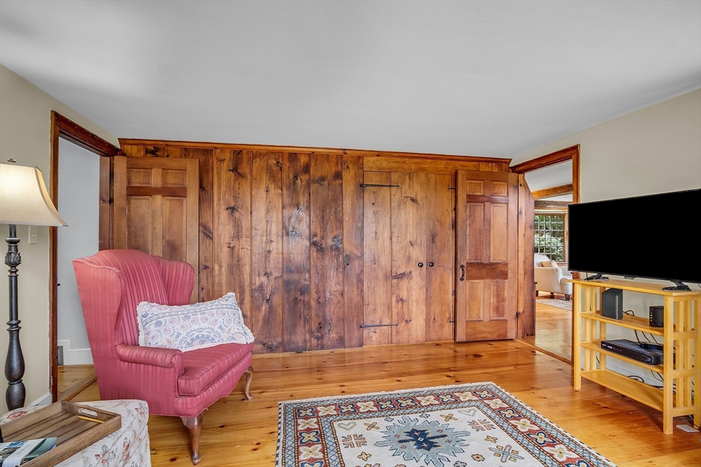 156 Bridge Street Hamilton, MA 01982 - Photo 11 of 42 Gallery Image 11