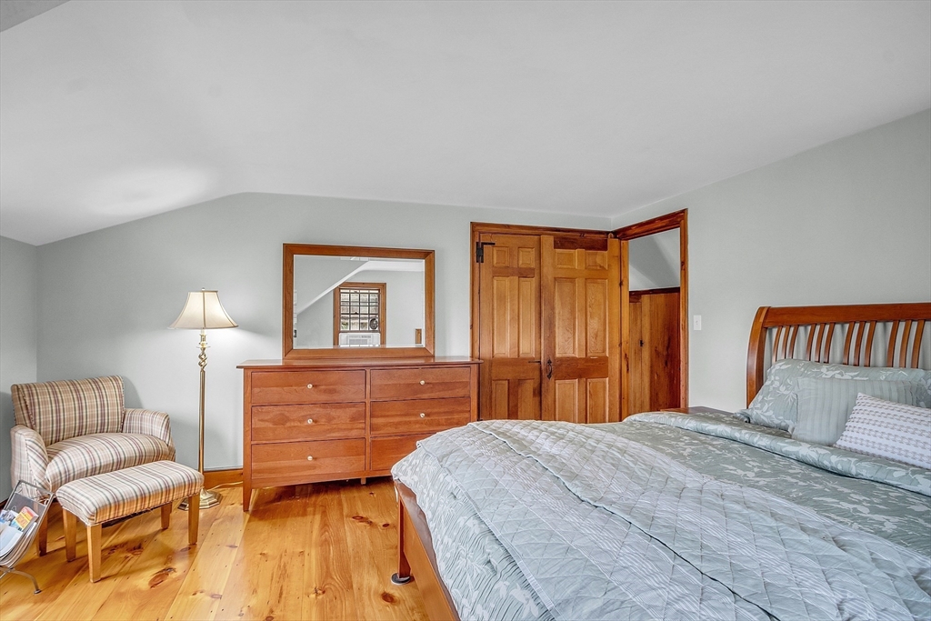 156 Bridge Street Hamilton, MA 01982 - Photo 16 of 42 Gallery Image 16