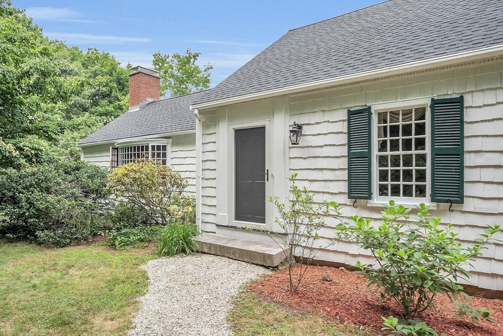 156 Bridge Street Hamilton, MA 01982 - Photo 30 of 42 Gallery Image 30