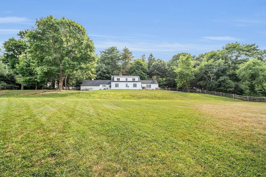 156 Bridge Street Hamilton, MA 01982 - Photo 36 of 42 Gallery Image 36