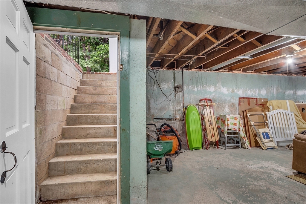 156 Bridge Street Hamilton, MA 01982 - Photo 42 of 42 Gallery Image 42
