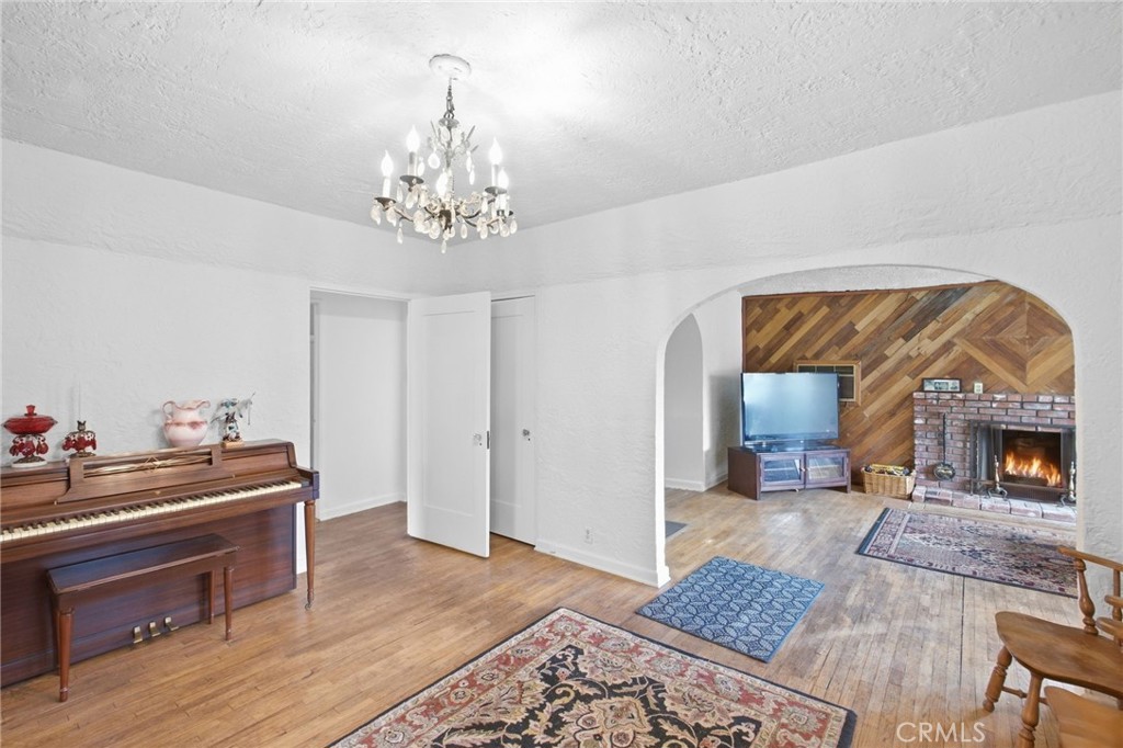 2022 Blenheim Street Riverside, CA 92507 - Photo 10 of 49 Gallery Image 10