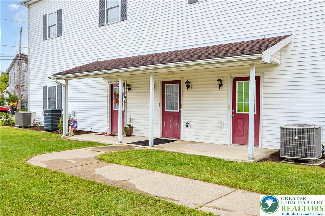 4029 Main Street, Unit B Slatedale, PA 18079 - Photo 4 of 26