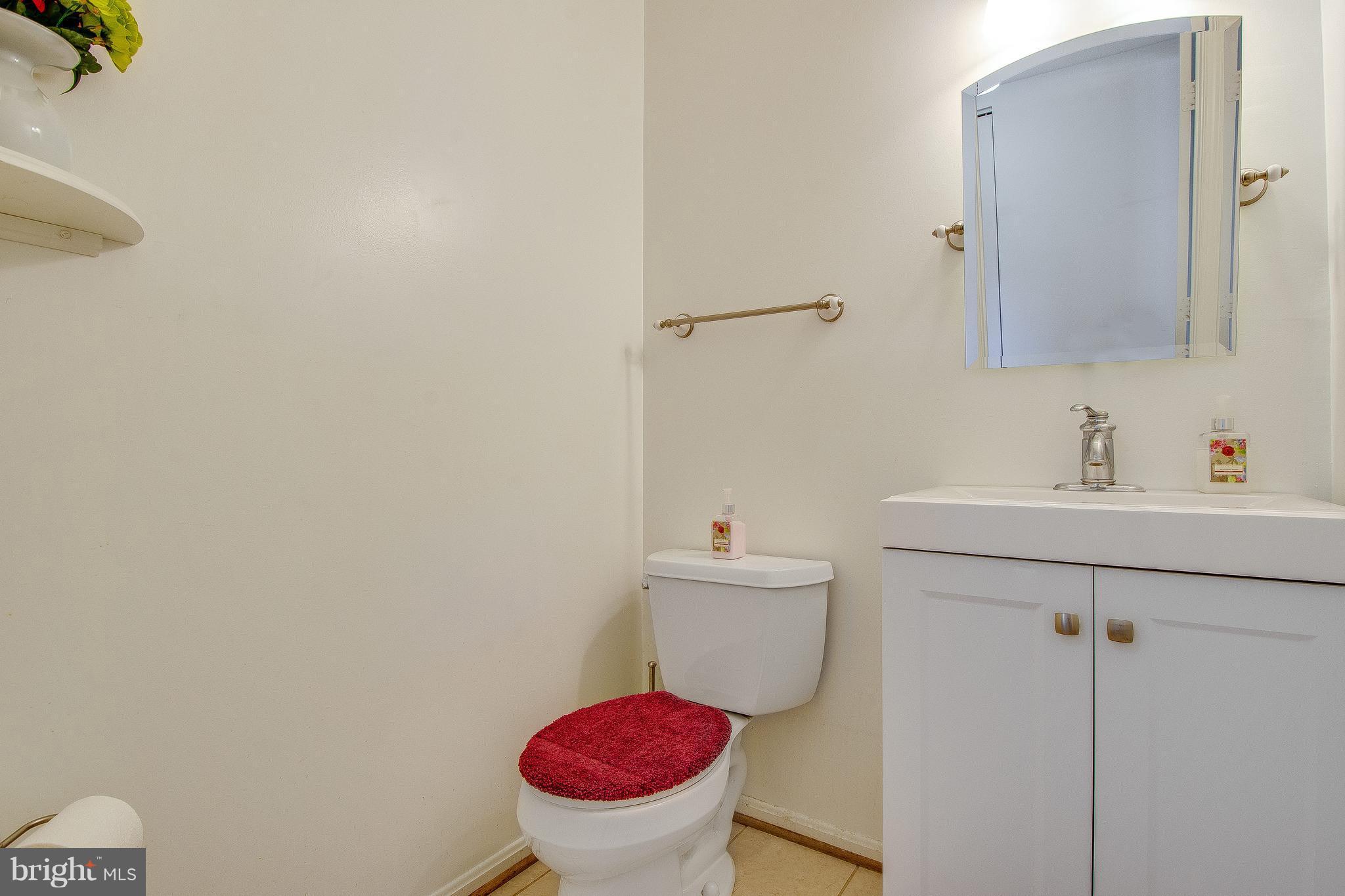 15113 Callohan Court Silver Spring, MD 20906 - Photo 15 of 30 POWDER ROOM