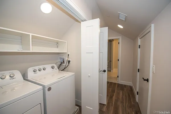 $3,975 | 1090 New York Avenue, Unit PH, Huntington Station, NY 11746