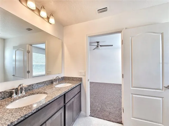 $262,500 | 12523 Northwest 7th Place, Newberry, FL 32669