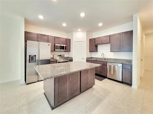 $262,500 | 12523 Northwest 7th Place, Newberry, FL 32669