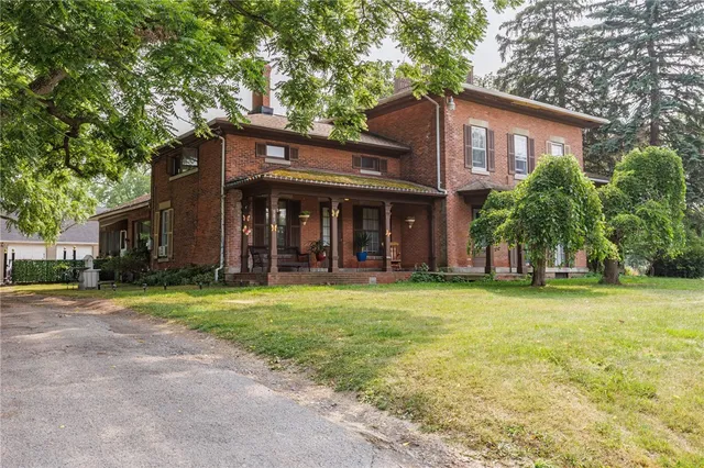 $2,250 | 981 Latta Road, Unit 1, Greece, NY 14612