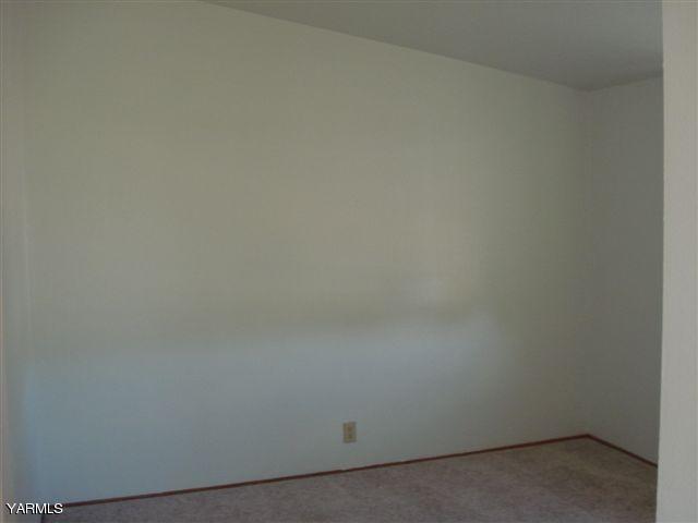 100 Martin Road Toppenish, WA 98948 - Photo 5 of 14 close up of a white marble wall