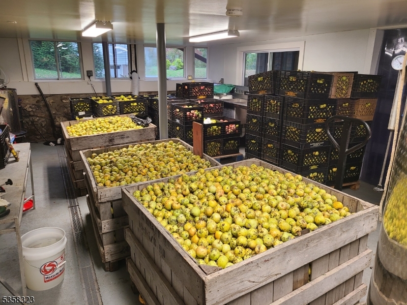 25 Clove Road Wantage, NJ 07461 - Photo 5 of 49 a kitchen with lots of counter space