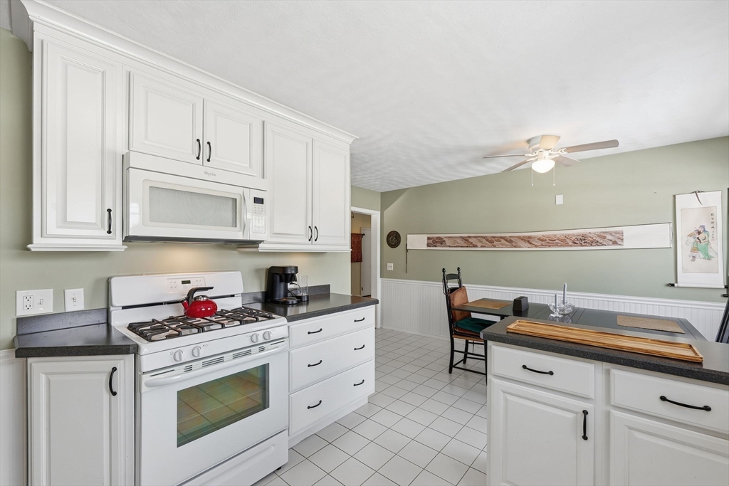 112 Grassy Gutter Road Longmeadow, MA 01106 - Photo 11 of 35