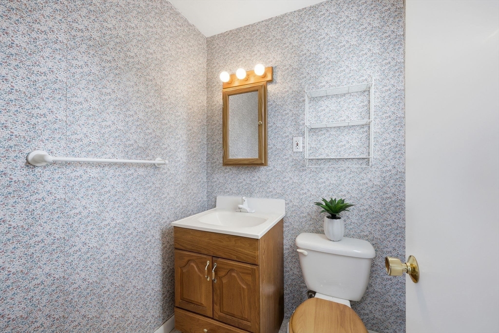 112 Grassy Gutter Road Longmeadow, MA 01106 - Photo 24 of 35