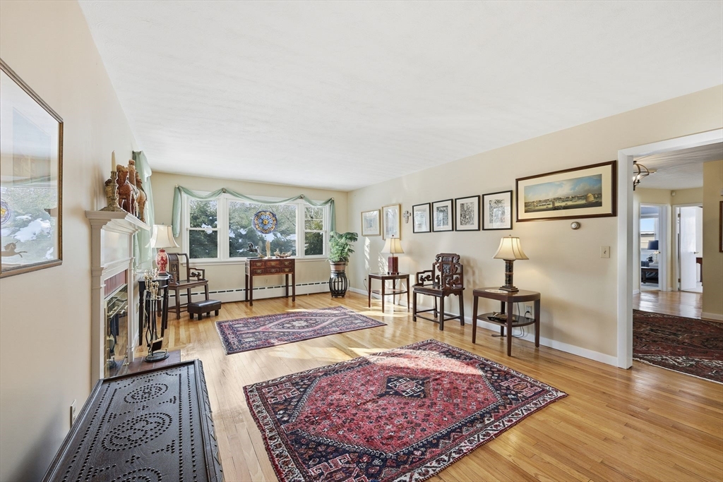 112 Grassy Gutter Road Longmeadow, MA 01106 - Photo 5 of 35