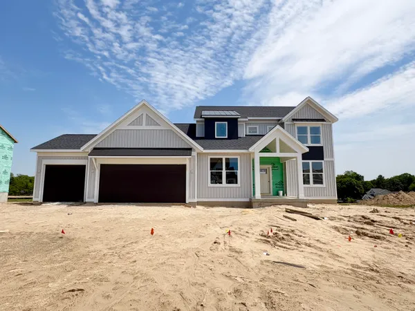 $734,900 | 7106 Kettle Dale Avenue Southeast, Alto, MI 49302