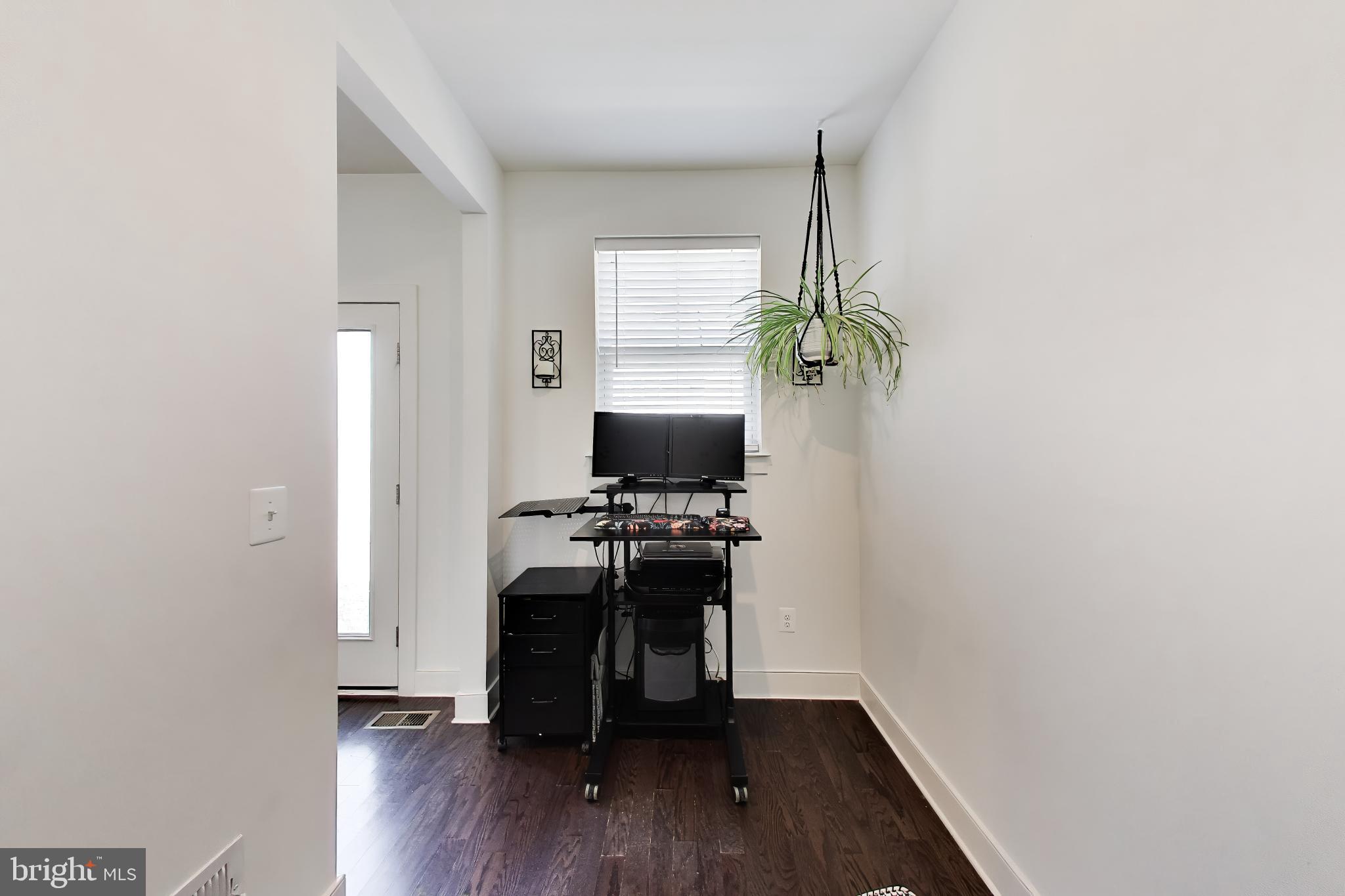 17751 Kingfisher Isle Road Dumfries, VA 22026 - Photo 14 of 38 Bonus- ideal for home office