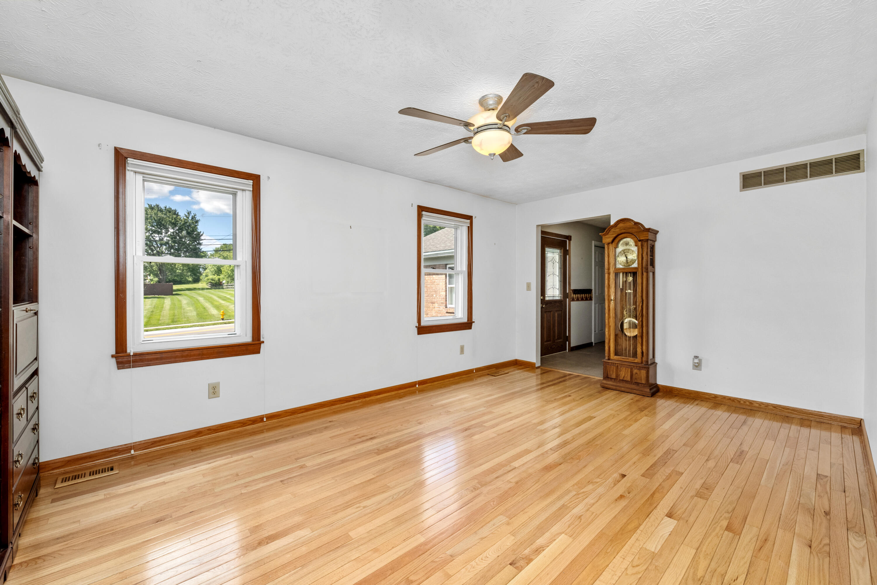 1129 Cayton Road Florence, KY 41042 - Photo 12 of 37