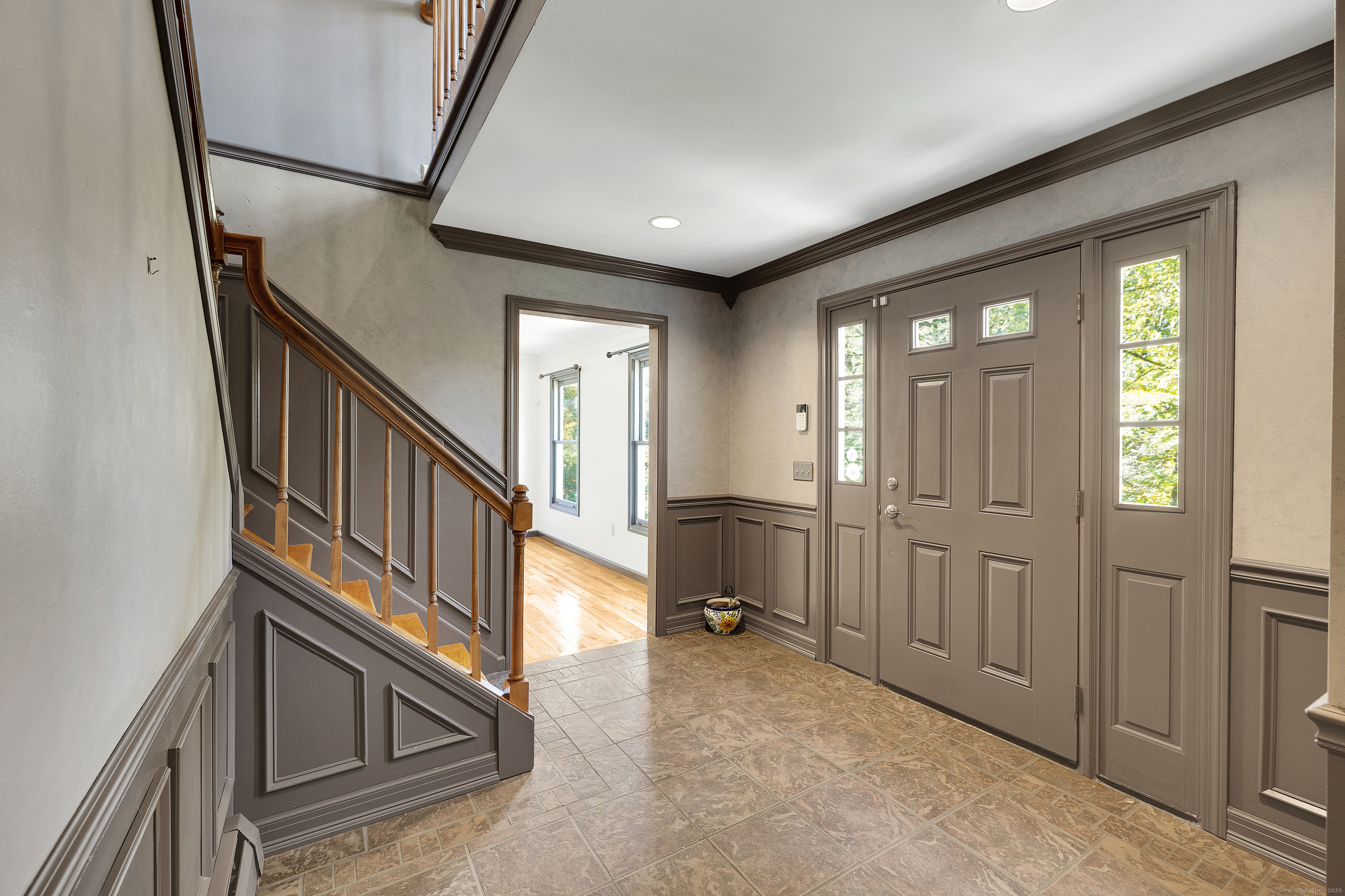 367 Sachem Road Southbury, CT 06488 - Photo 13 of 34 a view of an entryway with a livingroom