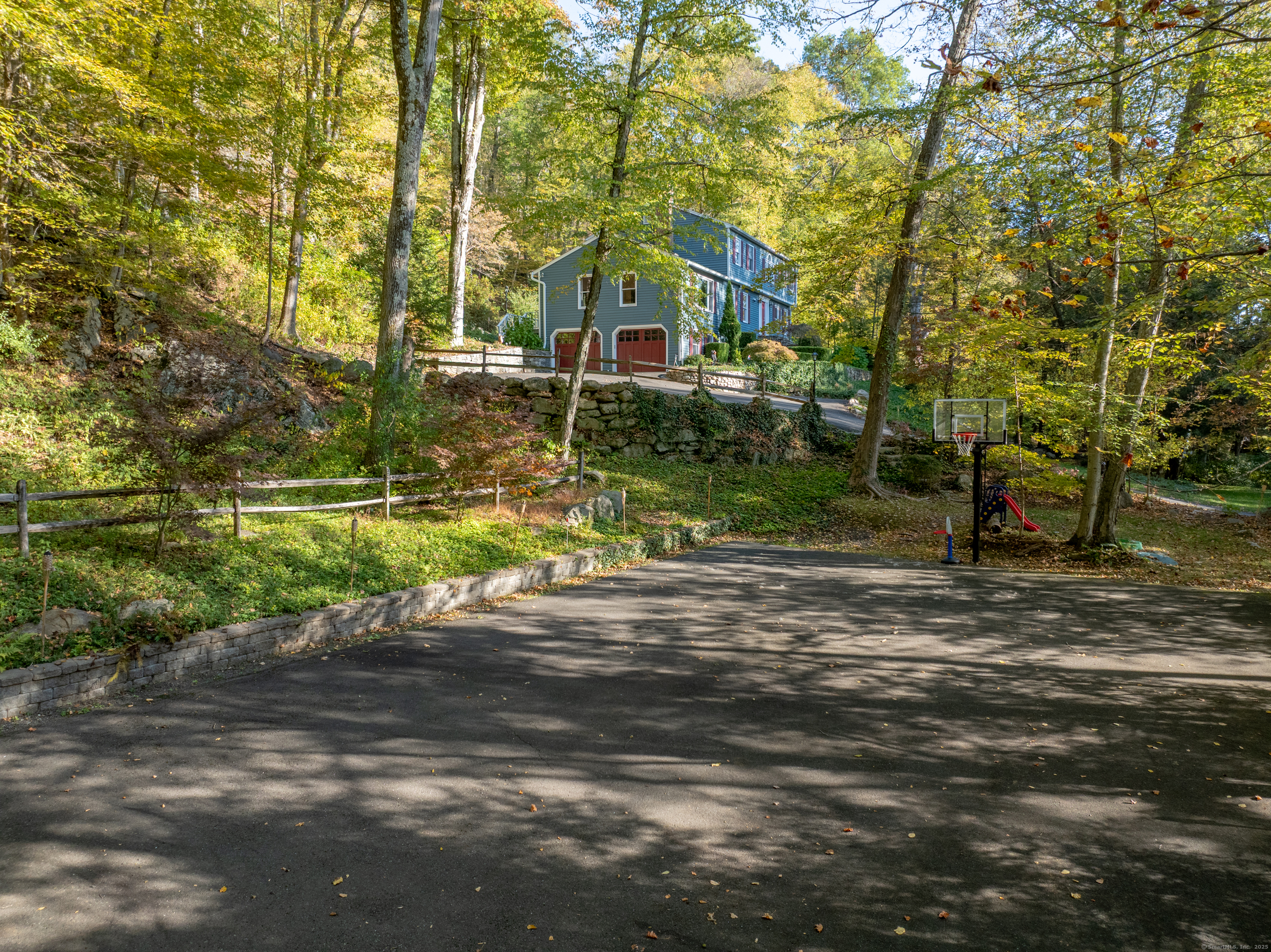 367 Sachem Road Southbury, CT 06488 - Photo 28 of 34 a front view of a house with a yard