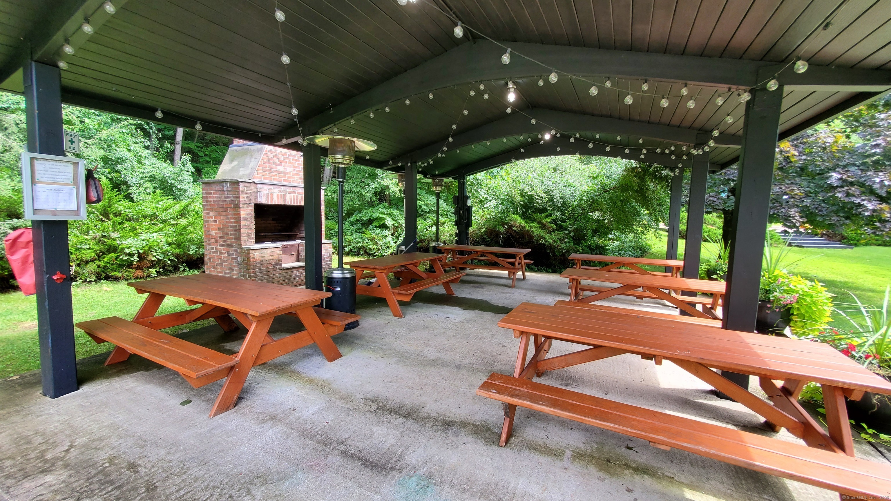 367 Sachem Road Southbury, CT 06488 - Photo 29 of 34 a sitting area with pool table and chairs