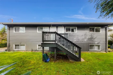 $1,199,000 | 800 East Maple Street, Bellingham, WA 98225