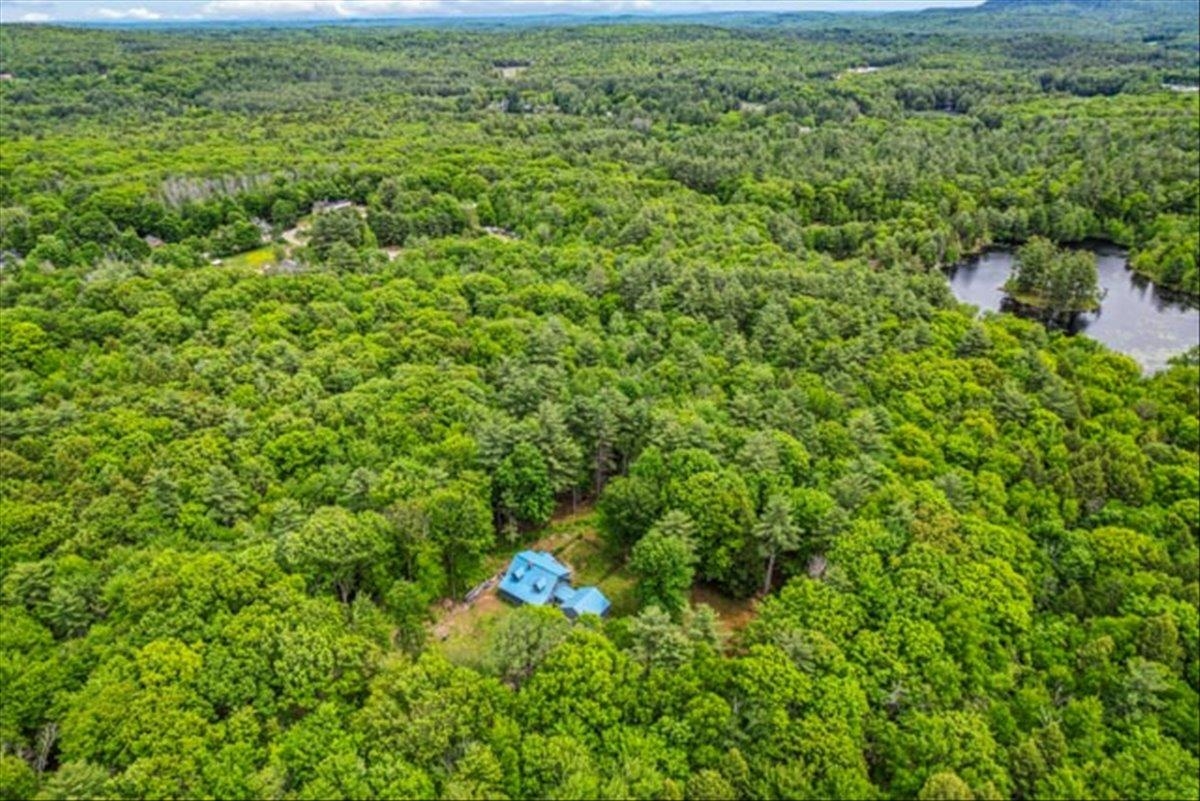 140 North Road Deerfield, NH 03037 - Photo 7 of 52