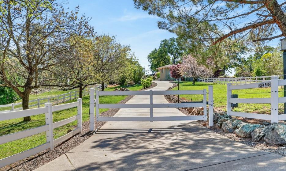 5560 Ralston Way Placerville, CA 95667 - Photo 5 of 78 Gated Front Entrance