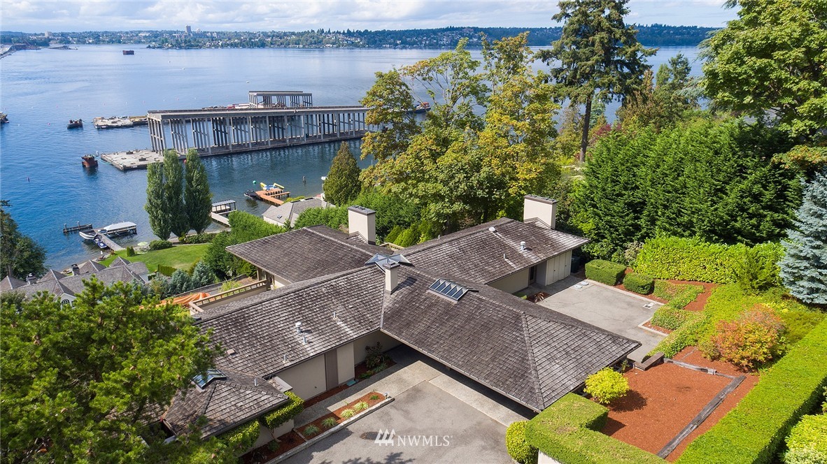 3223 Evergreen Point Road Medina, WA 98039 - Photo 24 of 25 an aerial view of a house with outdoor space and lake view