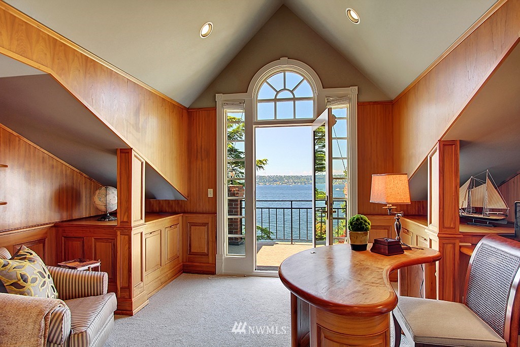 1215 Evergreen Point Road Medina, WA 98039 - Photo 14 of 25 Gallery Image 14