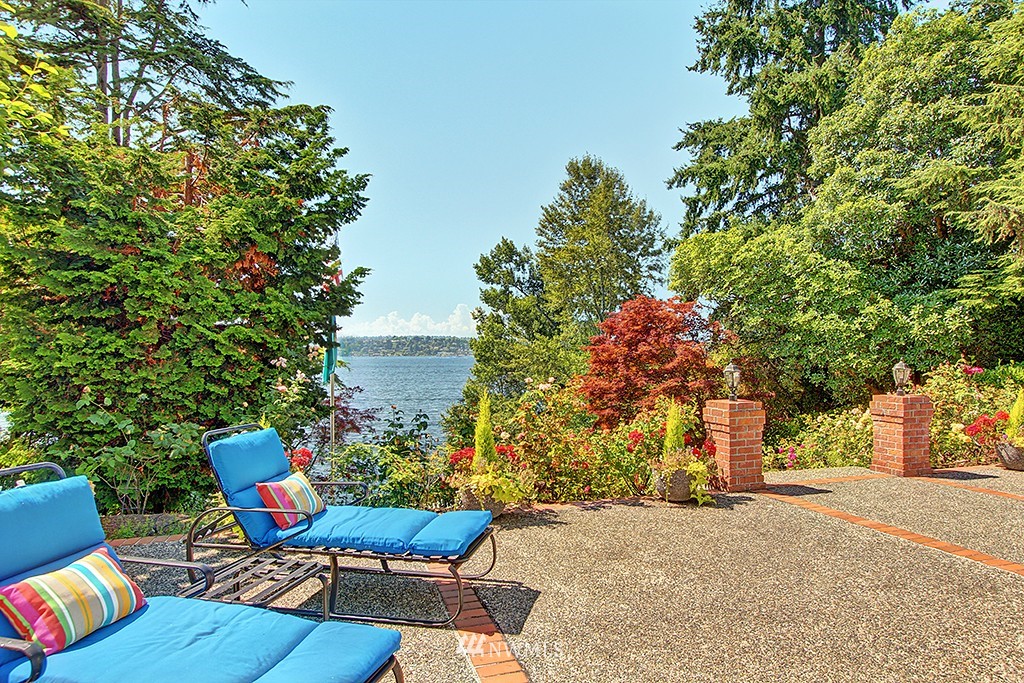 1215 Evergreen Point Road Medina, WA 98039 - Photo 22 of 25 Gallery Image 22