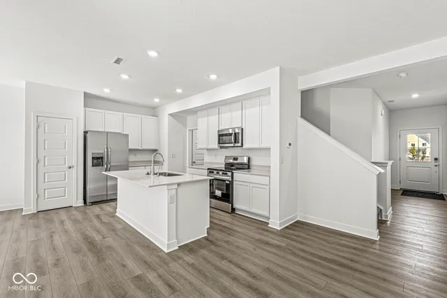 $1,850 | 7567 Marin Parkway, Indianapolis, IN 46229