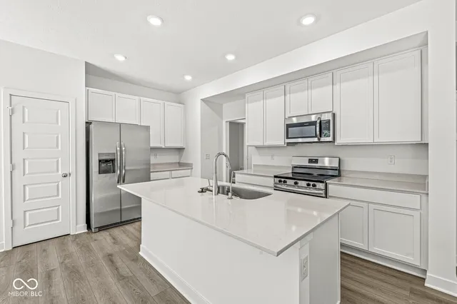 $1,850 | 7567 Marin Parkway, Indianapolis, IN 46229